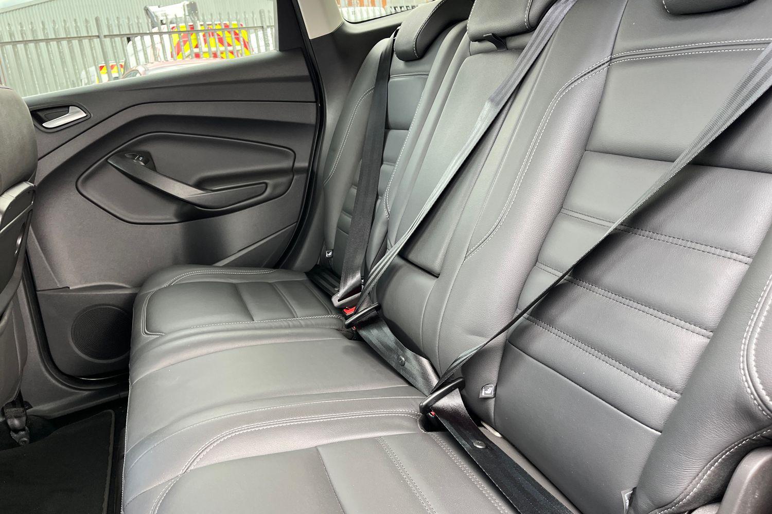 Ford KUGA Photo 19