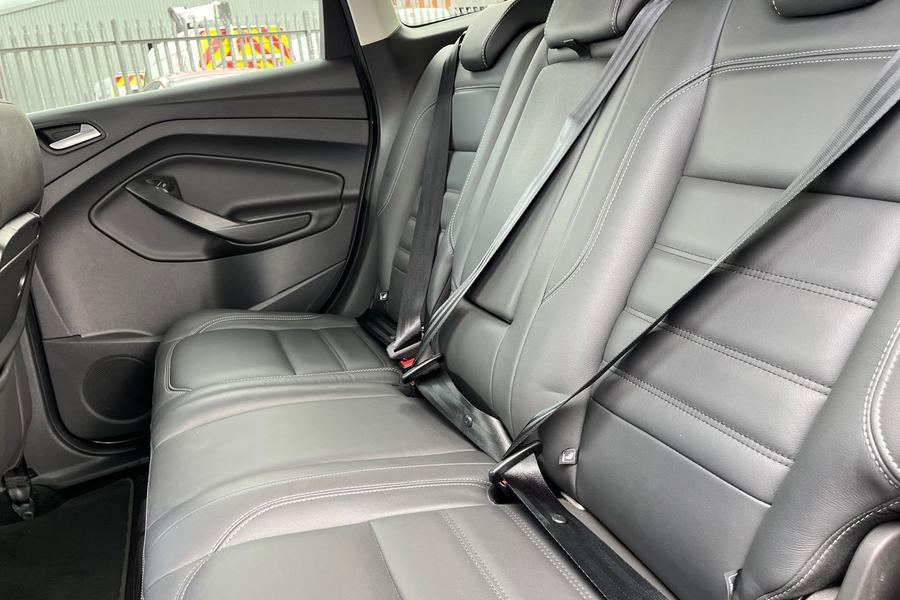 Ford KUGA Photo autoimg-1dfdd52c67b62b02b05cd6555b886265f154d168.jpg