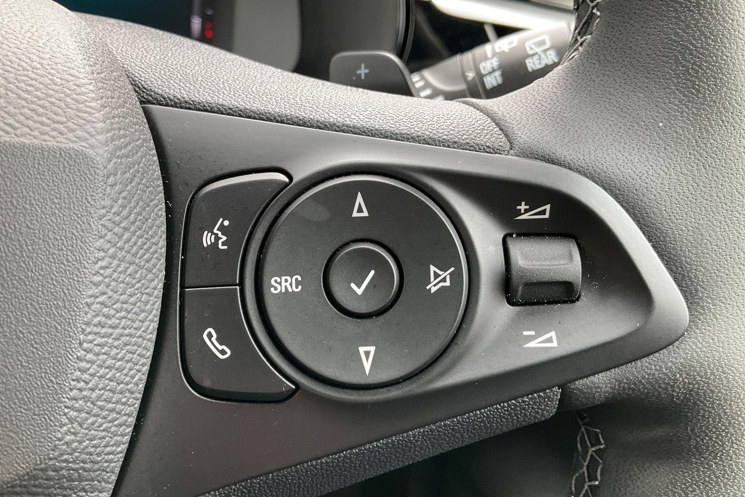 Vauxhall CORSA Photo 32