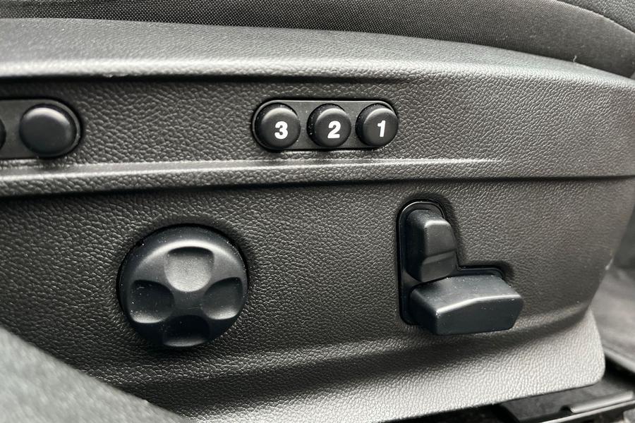 Alfa Romeo GIULIA Photo autoimg-1e0101011e4b702f718659e9a38c969d171ce4ff.jpg