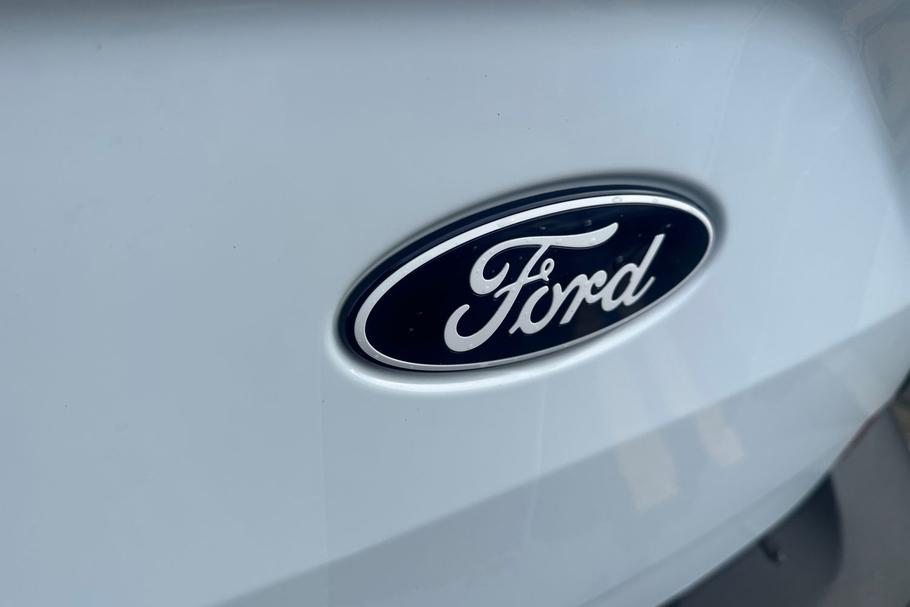 Used FORD TRANSIT CUSTOM HT24EZW 37