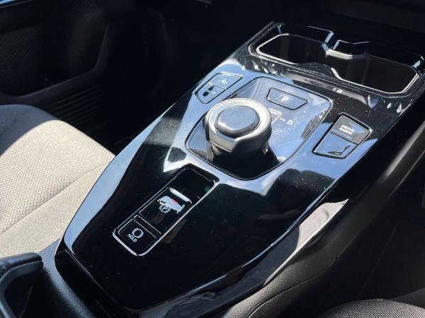 Toyota Urban Cruiser Photo autoimg-1e0537ca574fc893a1a9b4845eb2fd03f78ab32f.jpg