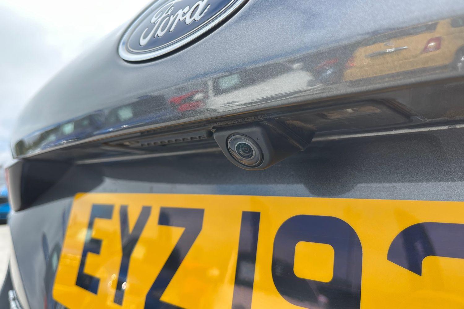 Ford FIESTA Photo 25