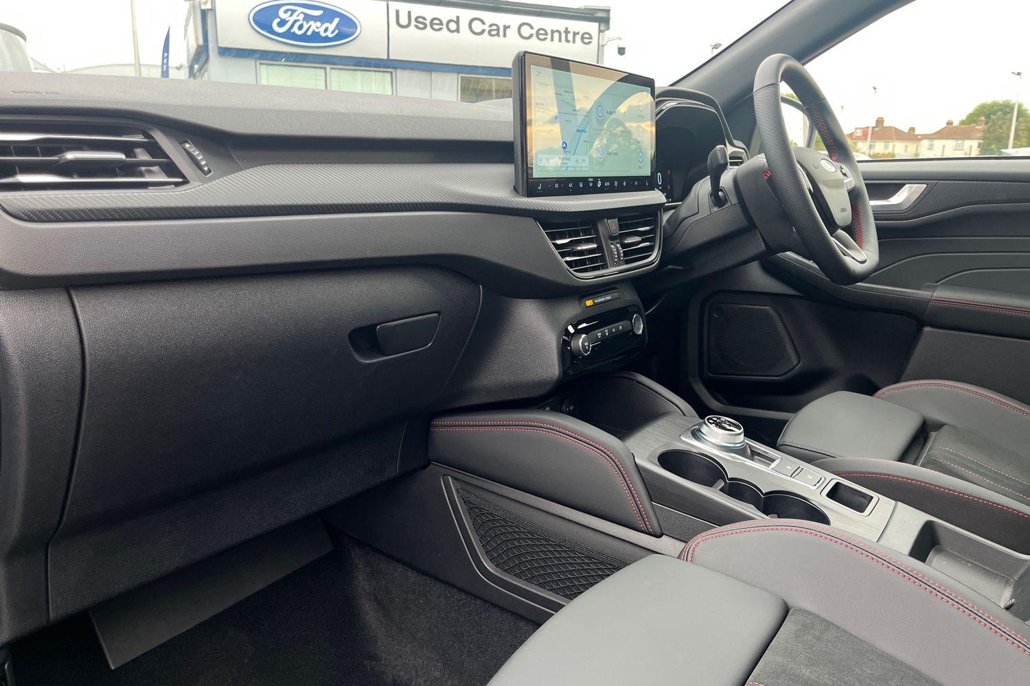Ford KUGA Photo 17