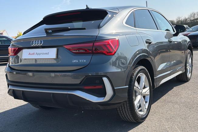 Audi Q3 Photo 24