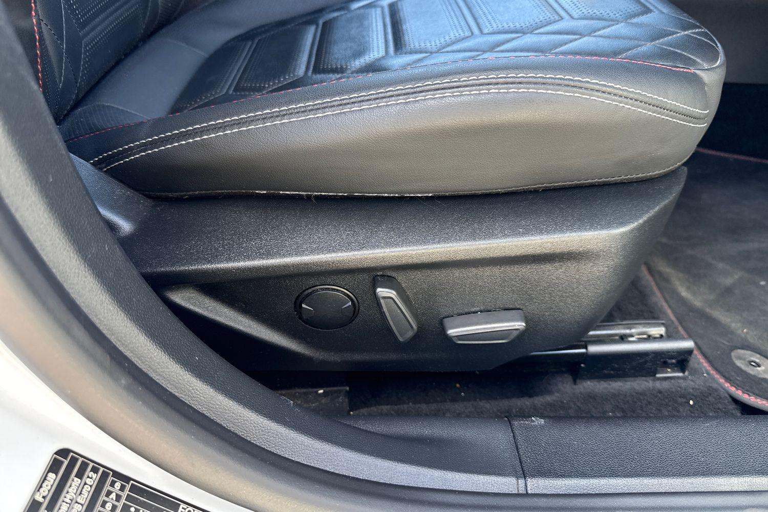Ford Focus Photo 37