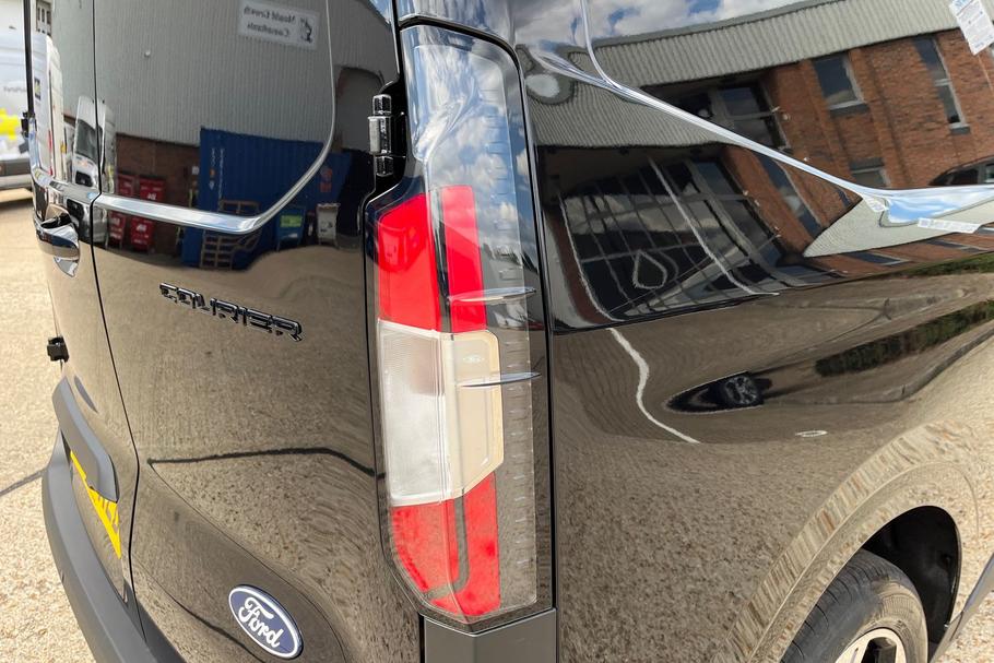 Used Ford E-Transit Courier LG25ALD 37