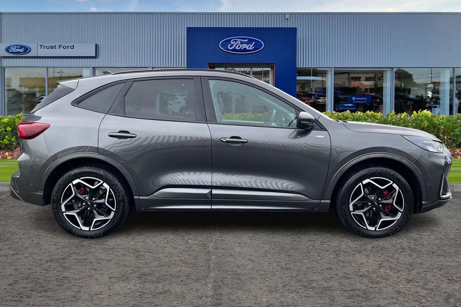 Ford Kuga Photo 2