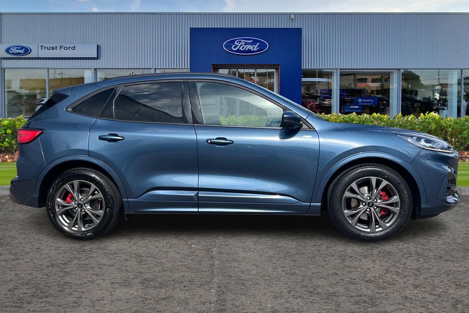 Ford KUGA Photo 2