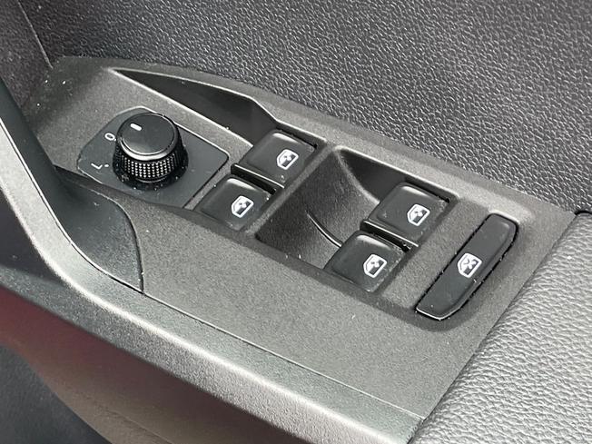 SEAT Arona Photo 28