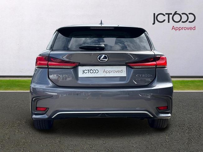 LEXUS Ct Photo 7
