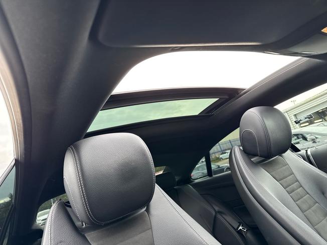 MERCEDES-BENZ E Class Photo 26