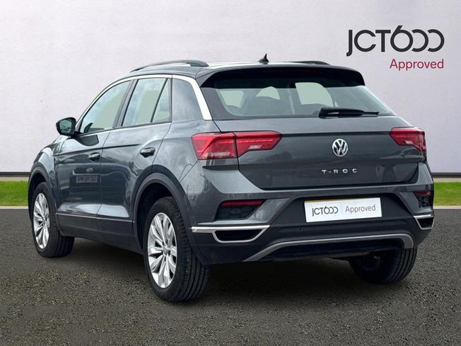 Volkswagen T-Roc Photo 3