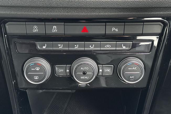 VOLKSWAGEN T-ROC Photo 22