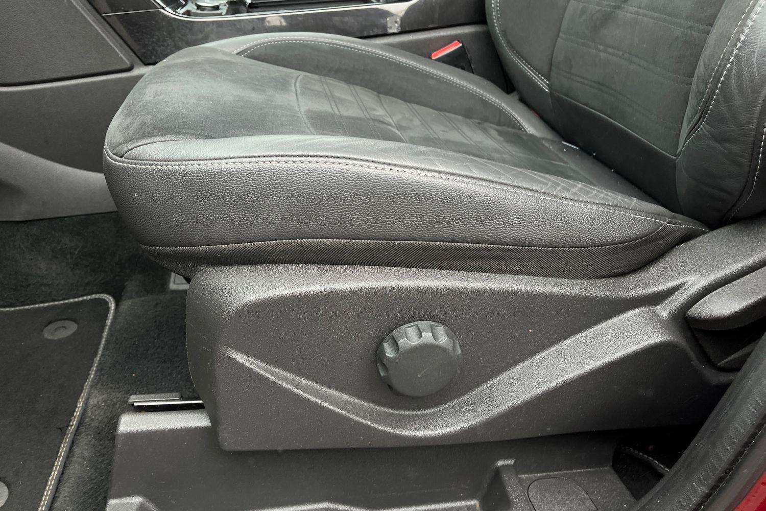Ford KUGA Photo 23