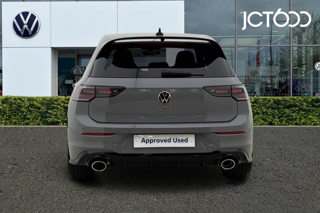 VOLKSWAGEN Golf Photo 7