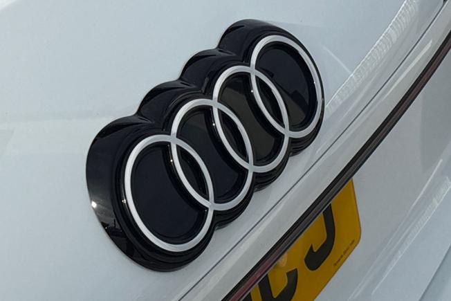 AUDI Q3 Photo 29