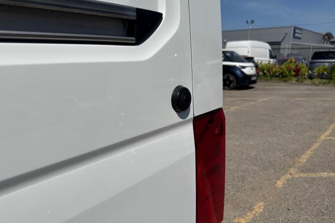 VOLKSWAGEN Crafter Photo 24