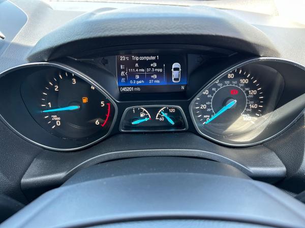 Ford Kuga Photo autoimg-1e3a63d086d83212f13dfe04f9774aa2385a613c.jpg