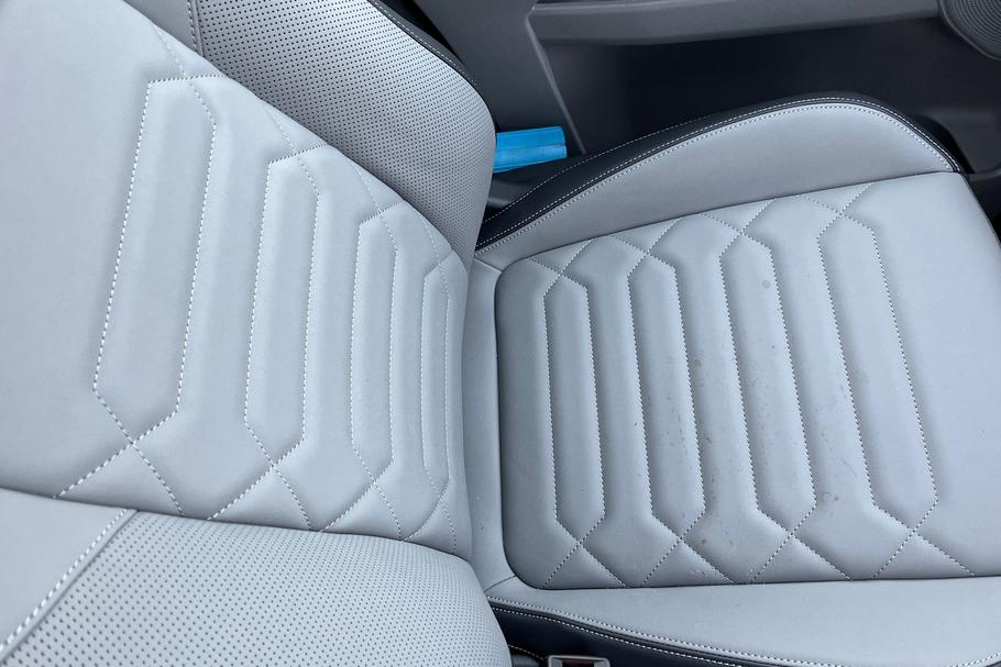 Used Ford E-TOURNEO CUSTOM YB75VRG 37