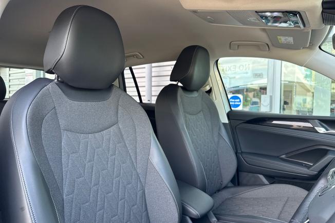 VOLKSWAGEN Tiguan Photo 27