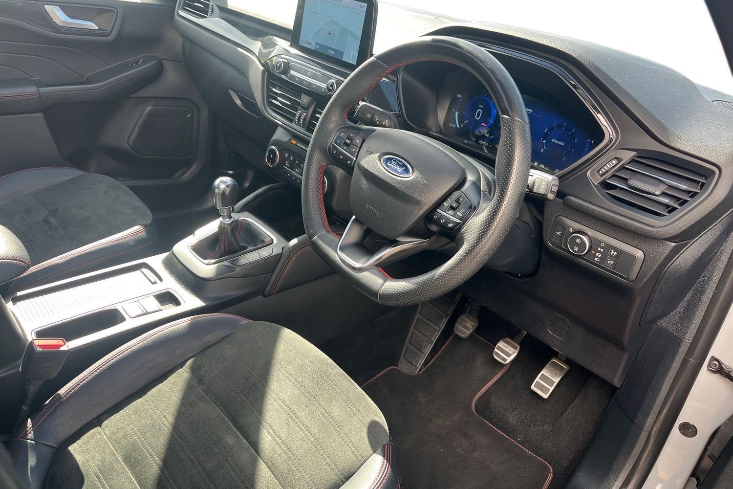 Ford KUGA Photo 8