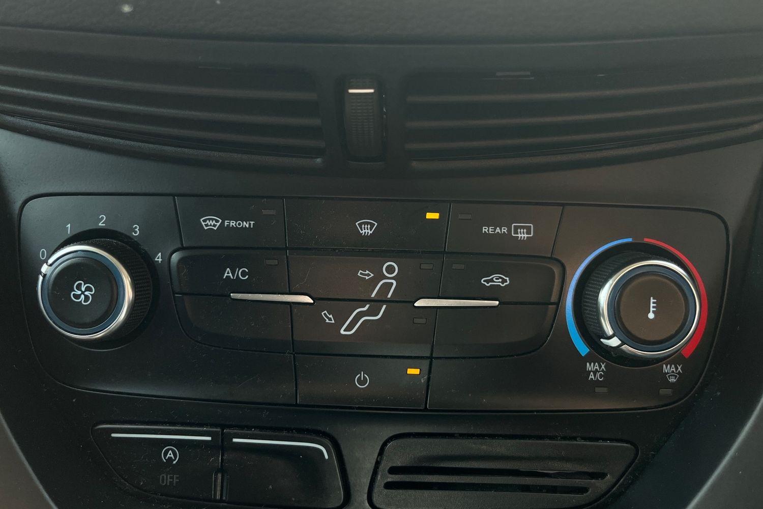 Ford C-MAX Photo 28