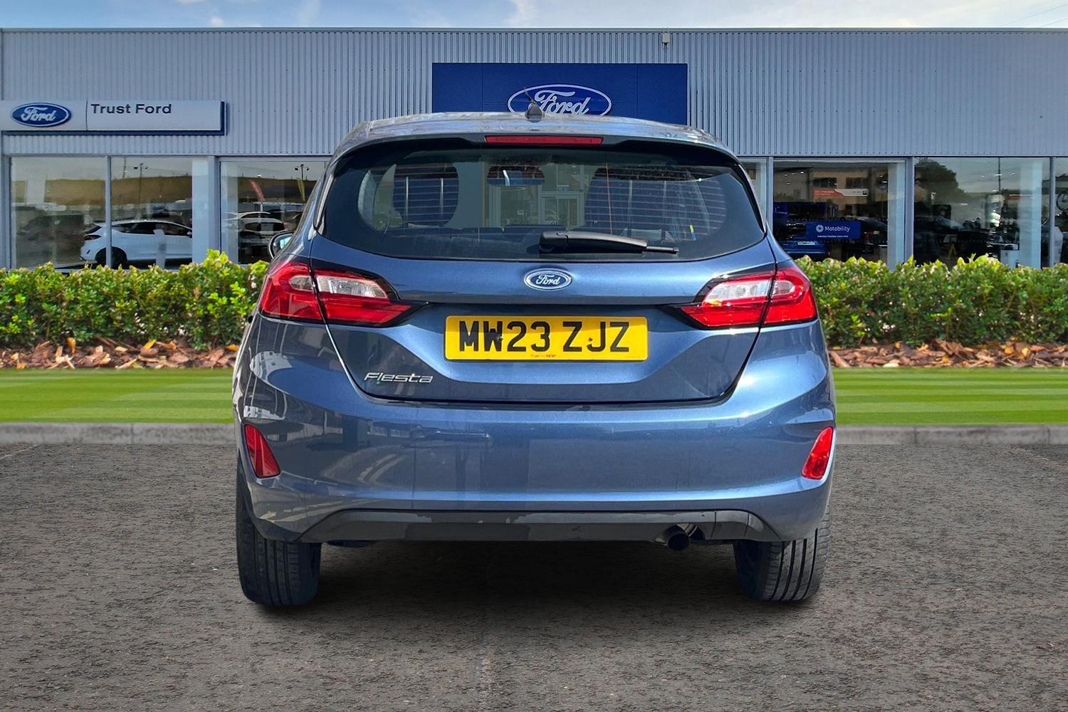 Ford FIESTA Photo 6