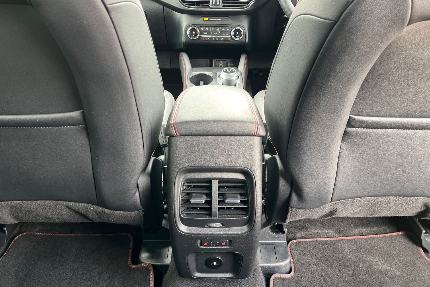 Ford Kuga Photo 28