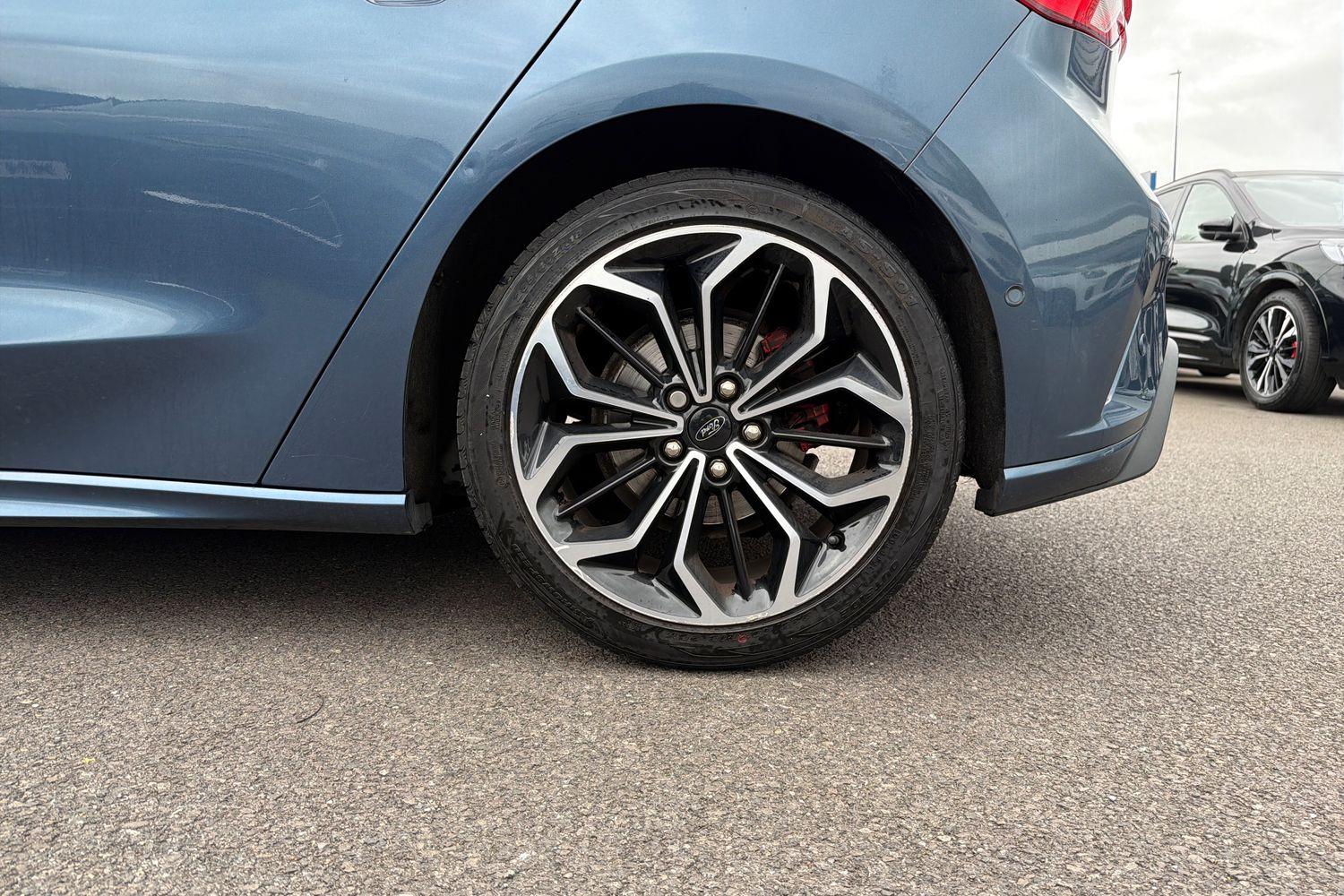 Ford FOCUS Photo 7