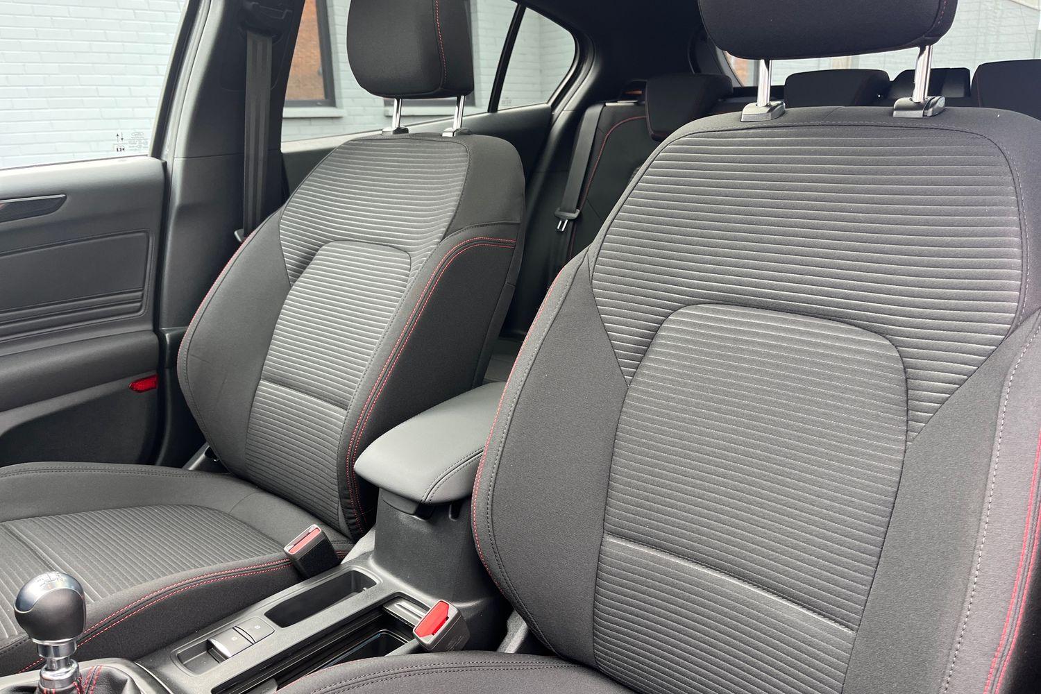 Ford FOCUS Photo 18