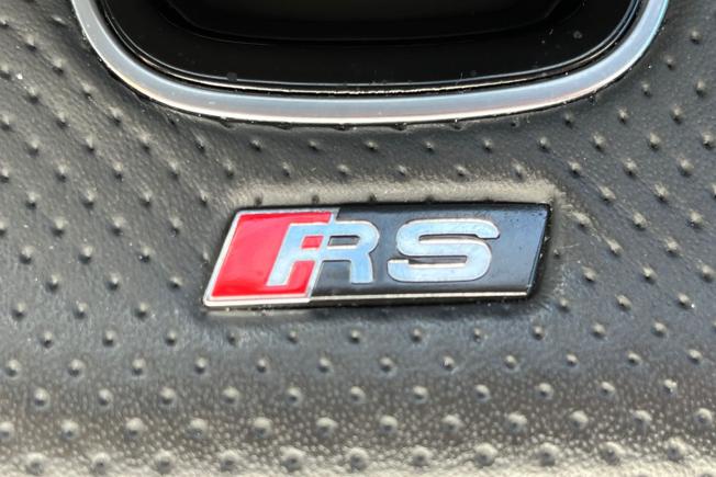 AUDI RS3 Photo 41