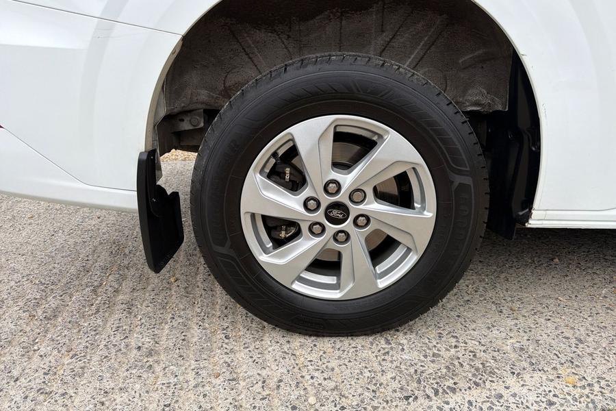 Ford TRANSIT CUSTOM Photo autoimg-1e5216c3a30abb4d5fa40fda24734162c6716170.jpg
