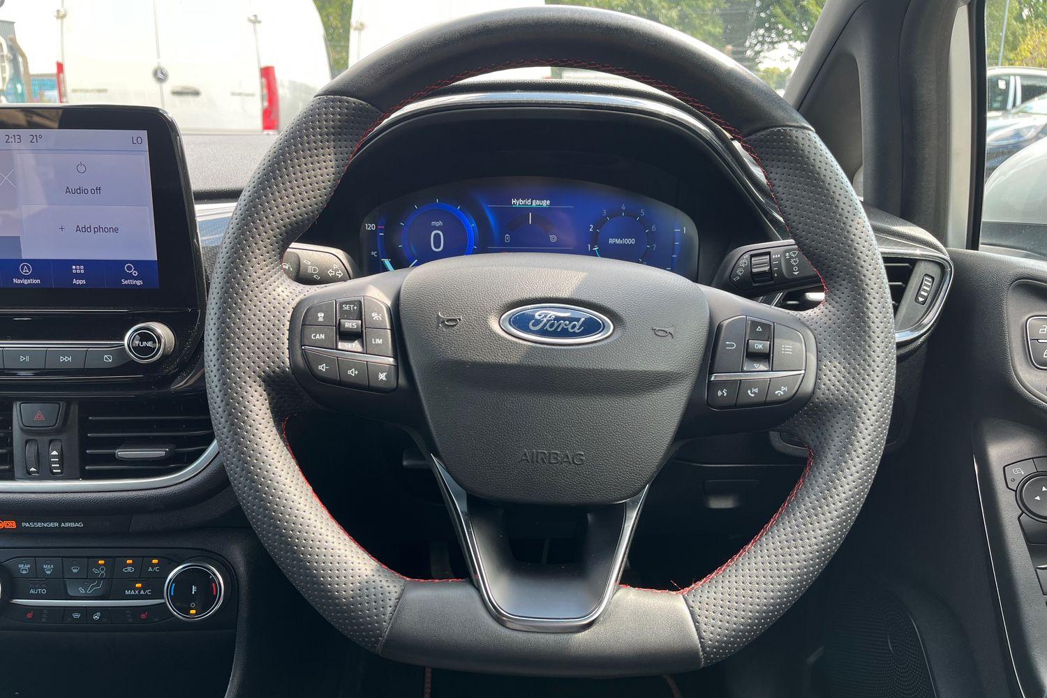 Ford FIESTA Photo 11