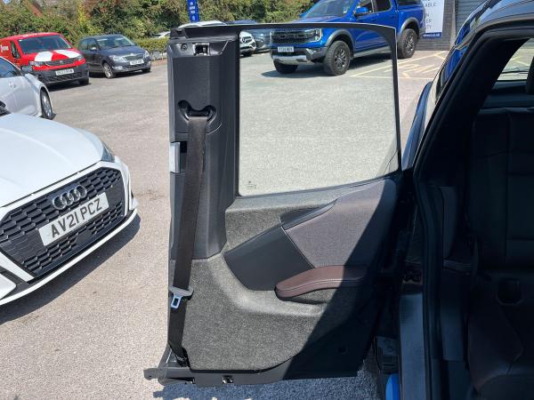 BMW i3 Photo autoimg-1e551f0e186669a9ae728a6a2cad2f8fc06b69f5.jpg