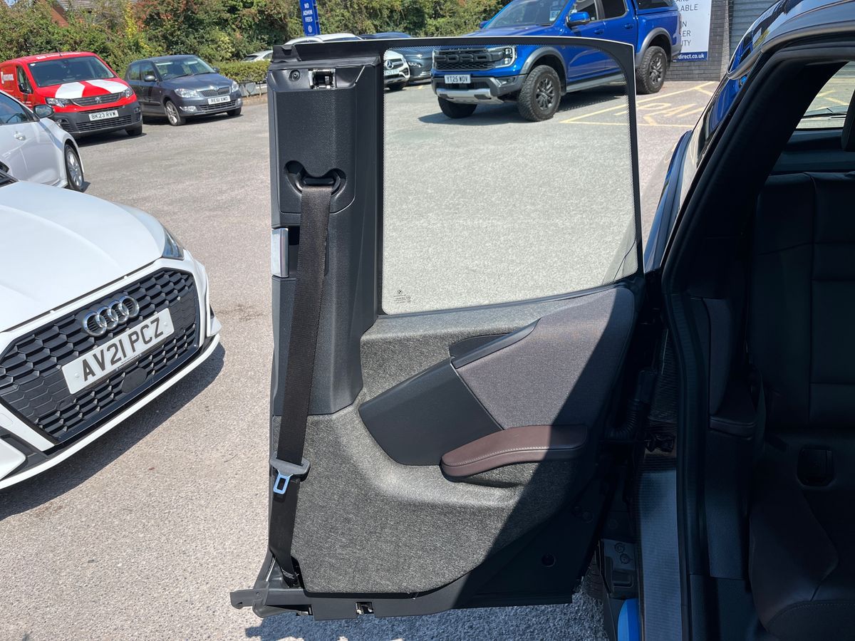 BMW i3 Photo 38