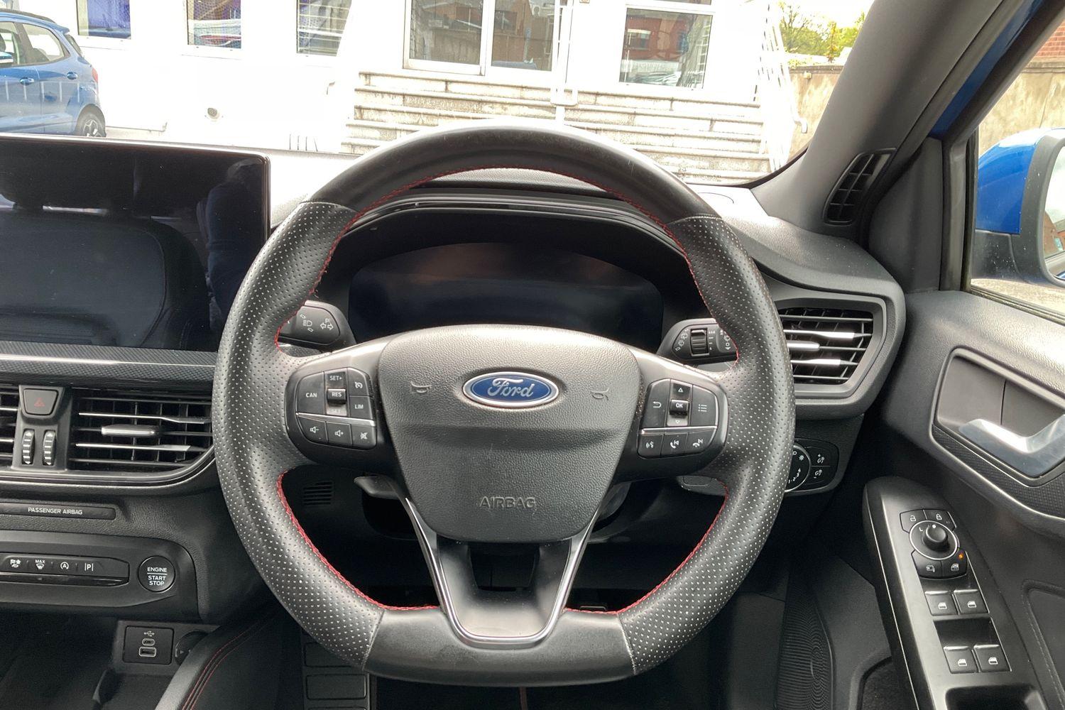 Ford FOCUS Photo 11
