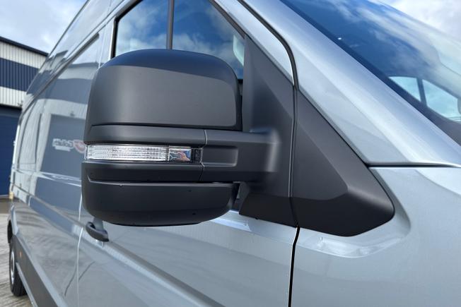 VOLKSWAGEN Crafter Photo 20