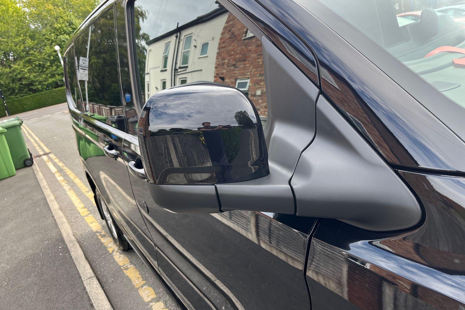 Ford TRANSIT CUSTOM Photo 28