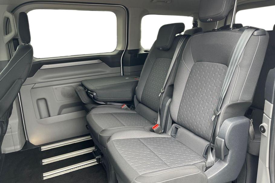 Used Ford TOURNEO CUSTOM YP24MXD 11