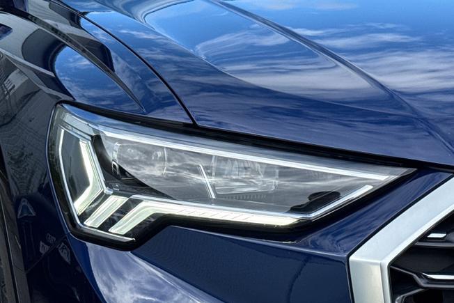 Audi Q3 Photo 19