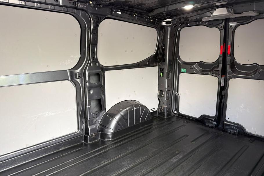 Used Ford TRANSIT CUSTOM WR24EFS 4