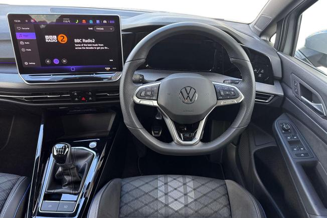 VOLKSWAGEN Golf Photo 11