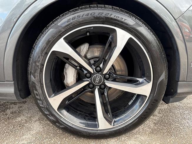 AUDI Q7 Photo 37