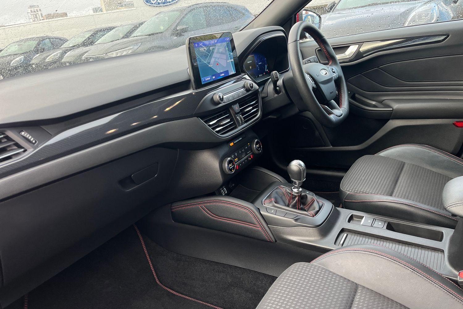 Ford Focus Photo 17