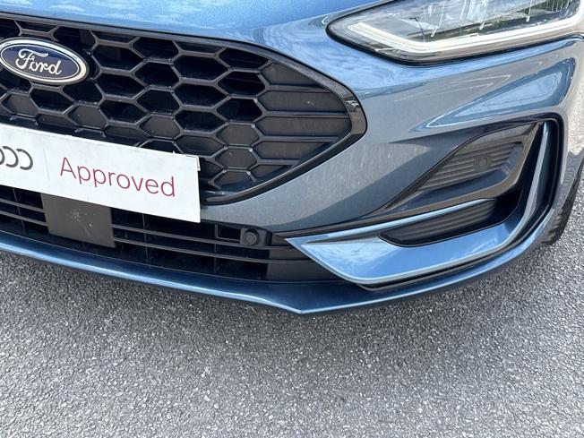 FORD Focus Photo 22
