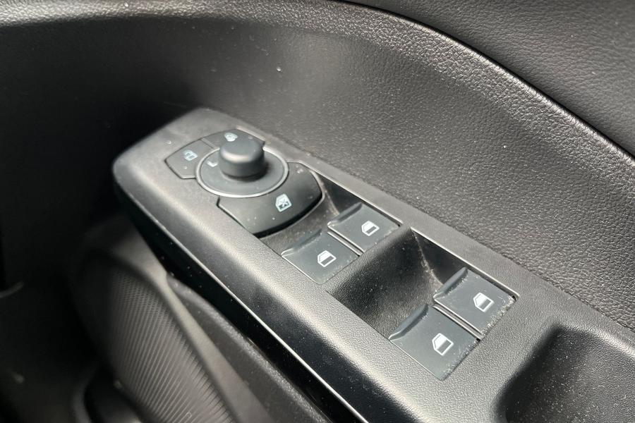 Ford PUMA Photo autoimg-1e6efee900ad628d8512c7f52fb37f7a8973a1e4.jpg