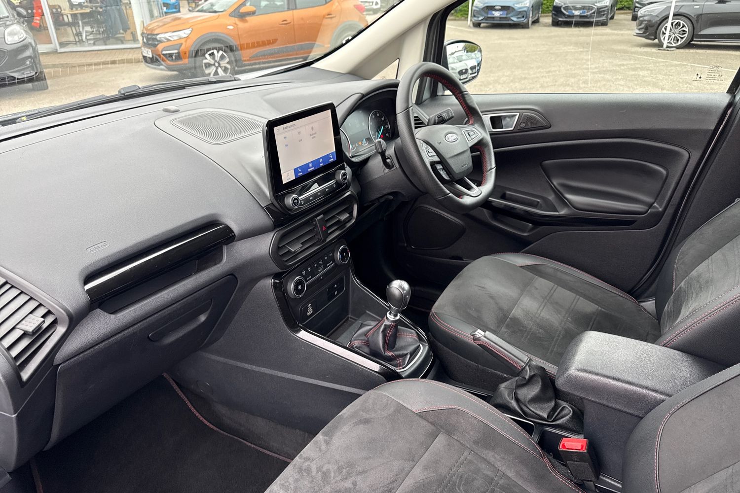 Ford ECOSPORT Photo 17