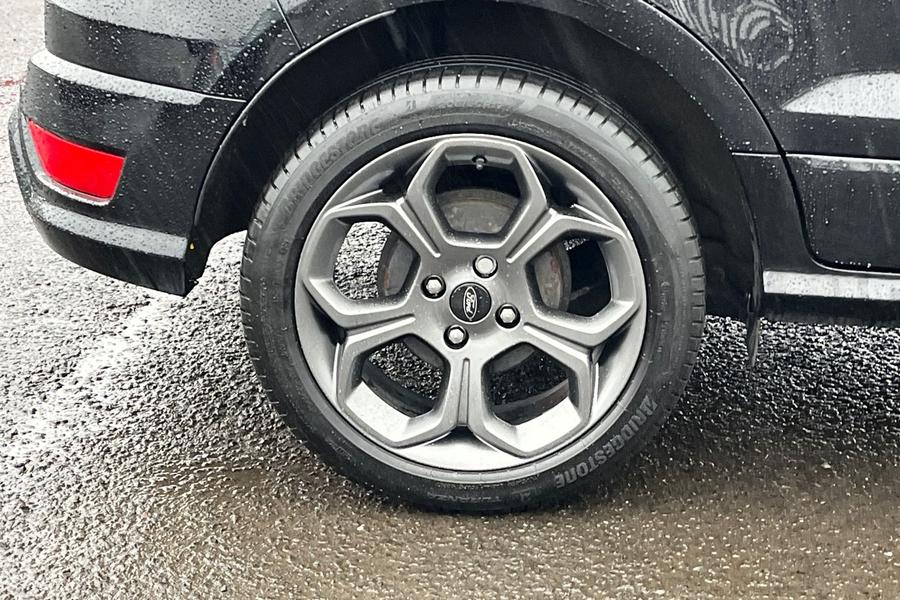 Ford ECOSPORT Photo autoimg-1e7555e4f333bf52eeb797bea300986acf966b73.jpg