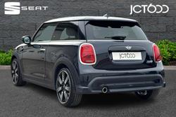 MINI Hatchback Photo 3